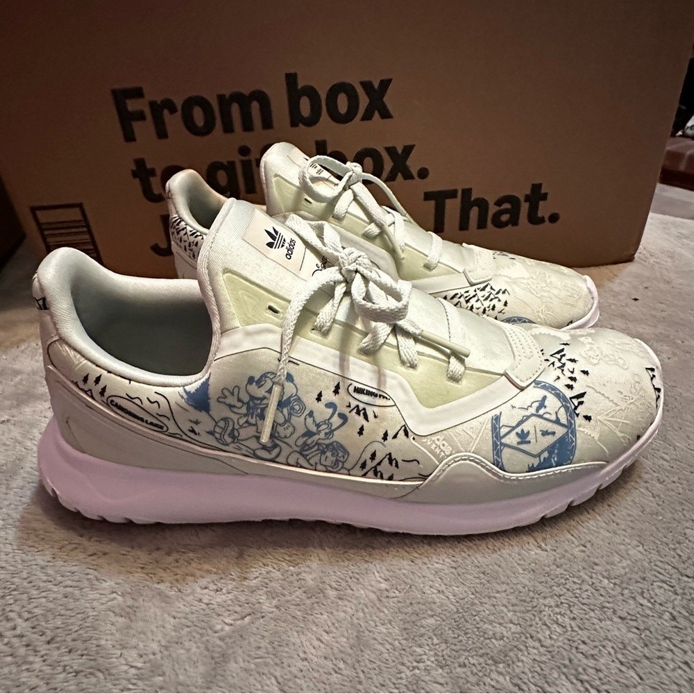 Adidas X Disney Mickey Mouse ZX 2K‎ White and Green Tint Sneakers Size 6